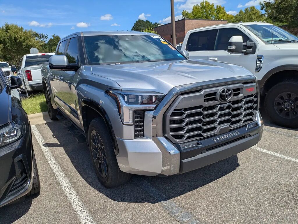 2025 Toyota Tundra Platinum — photo 1 of 4