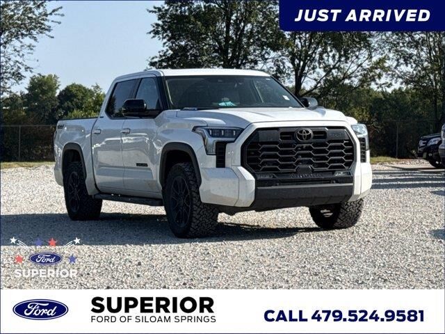 2024 Toyota Tundra Platinum HV