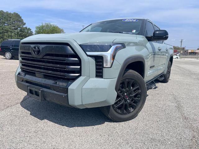 2024 Toyota Tundra Platinum HV