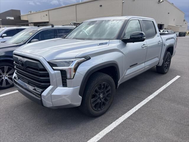 2025 Toyota Tundra Platinum HV