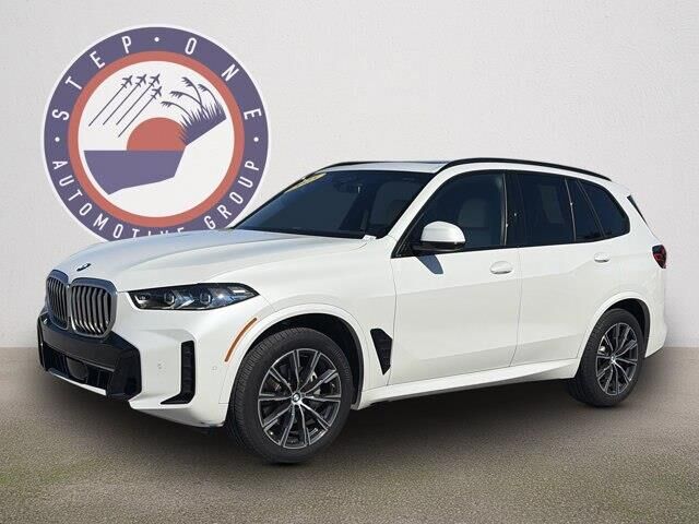 2025 BMW X5 sDrive40i — photo 1 of 13