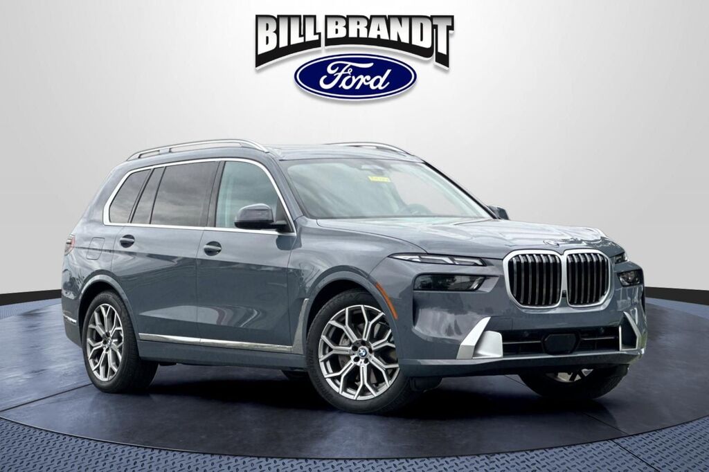 2026 BMW X7 xDrive40i — photo 1 of 13