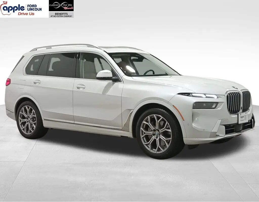 2024 BMW X7 xDrive40i — photo 1 of 13