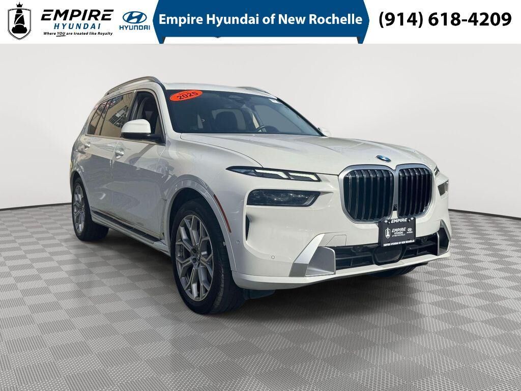 2025 BMW X7 xDrive40i — photo 1 of 13