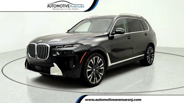2025 BMW X7 xDrive40i