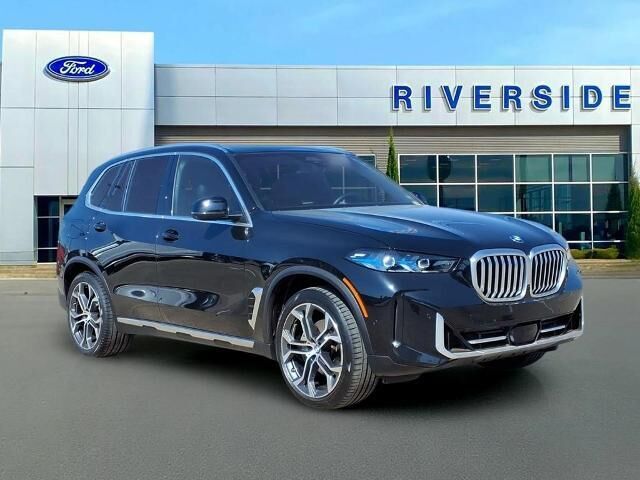 2025 BMW X5 xDrive40i — photo 1 of 13