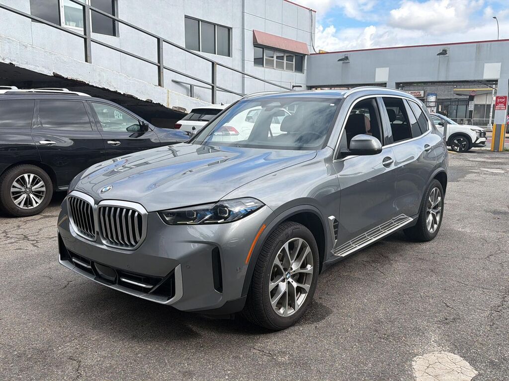 2026 BMW X5 xDrive40i — photo 1 of 13