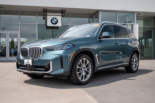 2025 BMW X5 xDrive40i — photo 1 of 13
