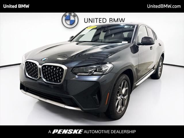 2025 BMW X4 xDrive30i