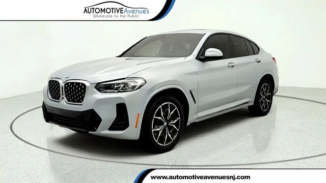 2025 BMW X4 xDrive30i