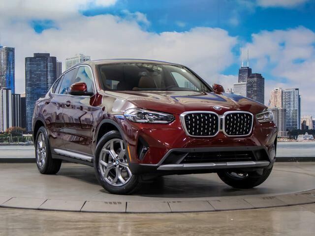 2025 BMW X4 xDrive30i
