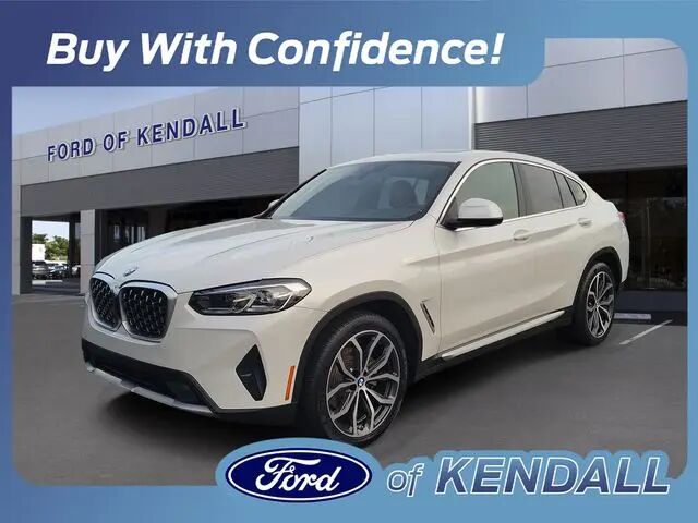 2023 BMW X4 xDrive30i