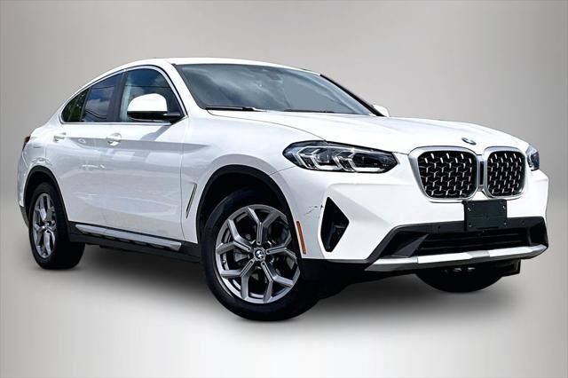 2025 BMW X4 xDrive30i