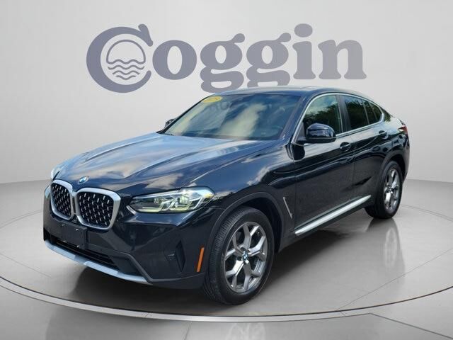 2023 BMW X4 xDrive30i