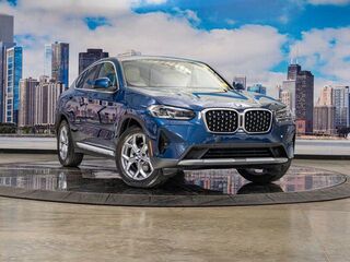 2025 BMW X4 xDrive30i