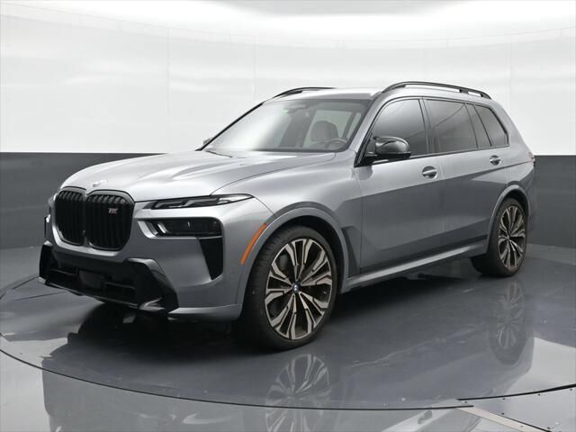 2024 BMW X7 M60i