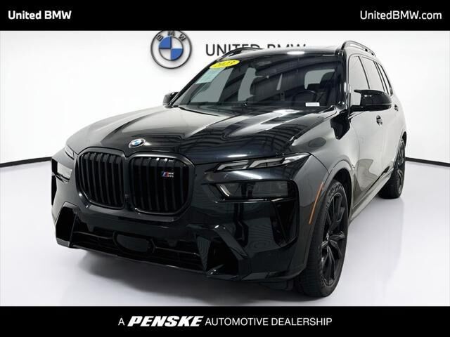 2023 BMW X7 M60i