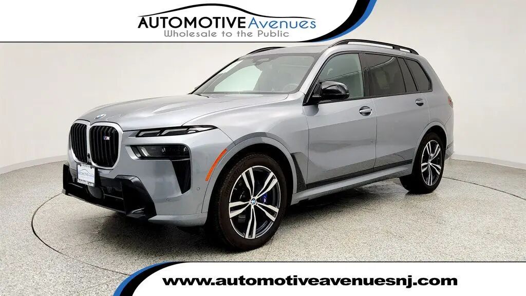 2025 BMW X7 M60i — photo 1 of 13