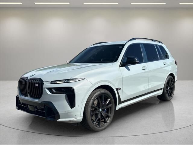 2024 BMW X7 M60i