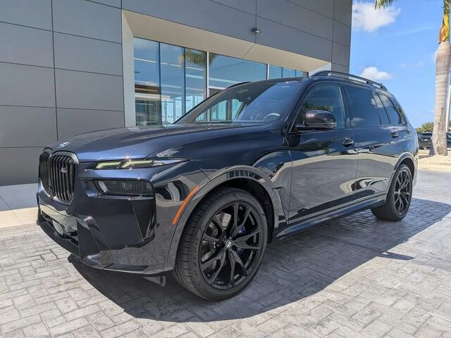 2025 BMW X7 M60i — photo 1 of 13
