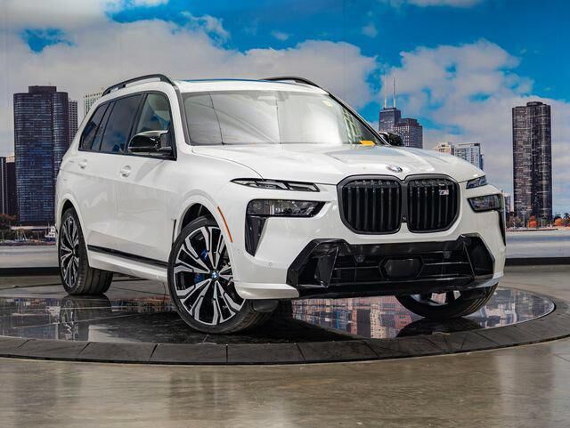 2025 BMW X7 M60i