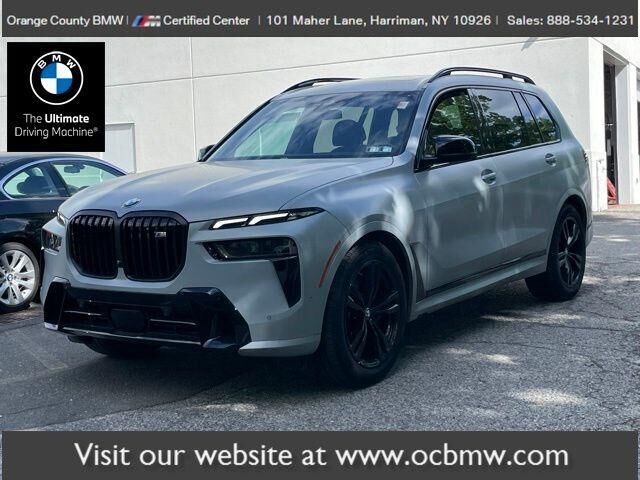 2024 BMW X7 M60i