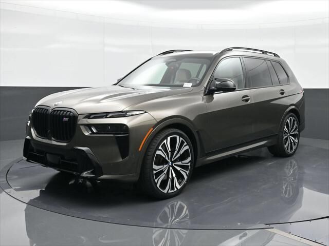 2025 BMW X7 M60i