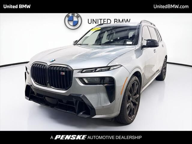 2025 BMW X7 M60i