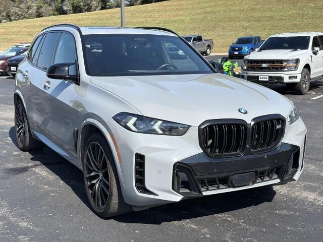2024 BMW X5 M60i
