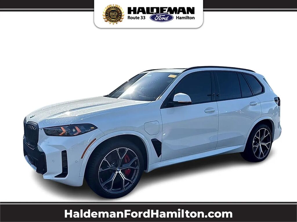 2026 BMW X5 xDrive50e — photo 1 of 13