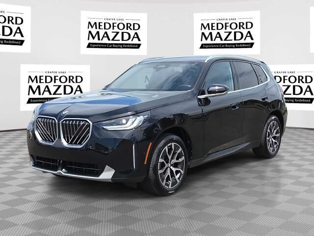 2025 BMW X3 30 xDrive — photo 1 of 13