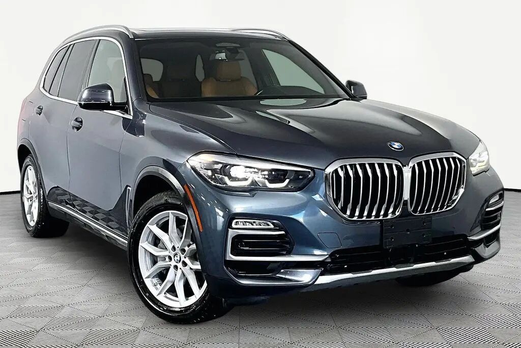 2021 BMW X5 xDrive40i — photo 1 of 13