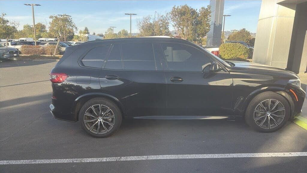 2019 BMW X5 xDrive40i — photo 1 of 1