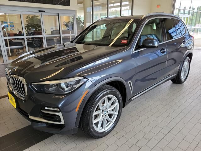 2019 BMW X5 xDrive40i — photo 1 of 13