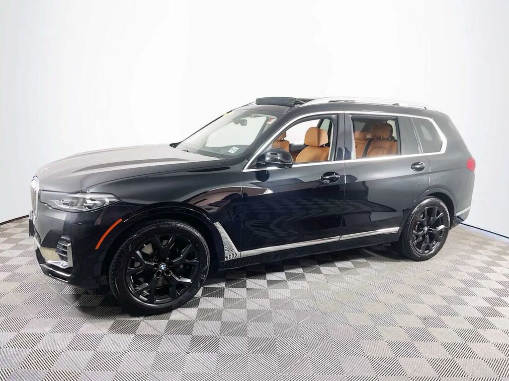 2022 BMW X7 xDrive40i — photo 1 of 1