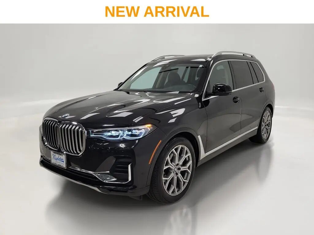2021 BMW X7 xDrive40i — photo 1 of 13