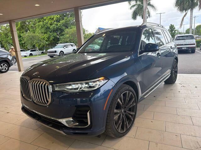 2020 BMW X7 xDrive50i