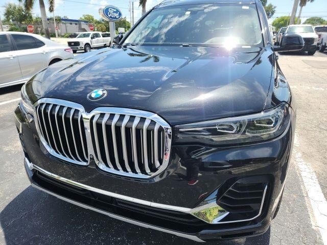 2019 BMW X7 xDrive50i