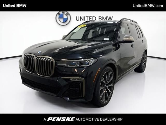 2022 BMW X7 M50i