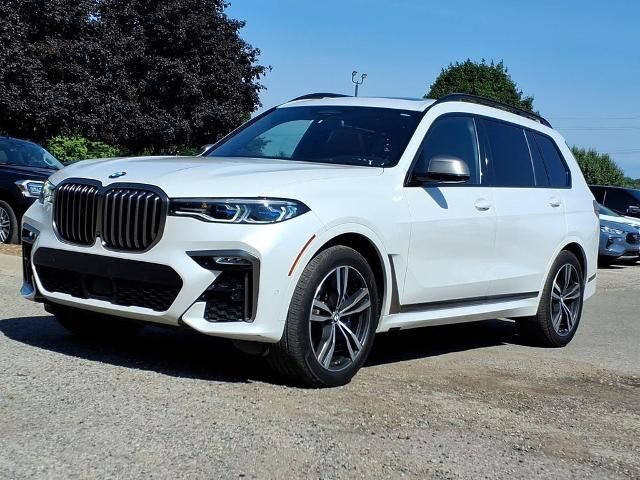 2021 BMW X7 M50i