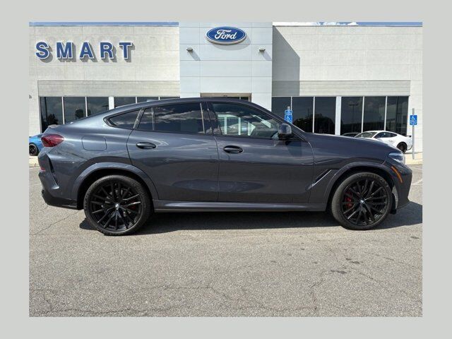 2022 BMW X6 xDrive40i