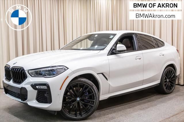 2021 BMW X6 M50i