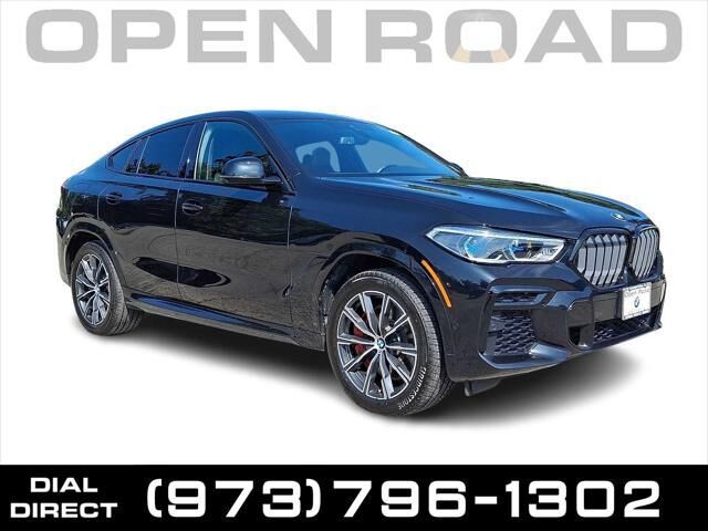 2022 BMW X6 M50i