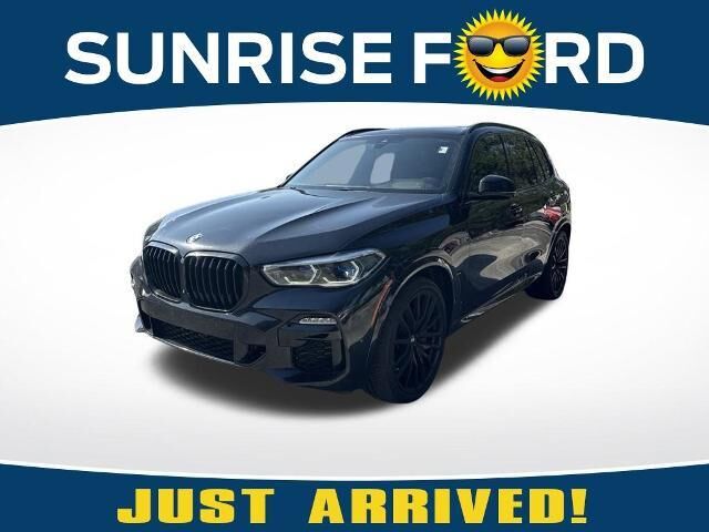 2021 BMW X5 M50i xDrive — photo 1 of 2