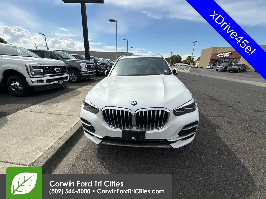 2022 BMW X5 xDrive45e — photo 1 of 12