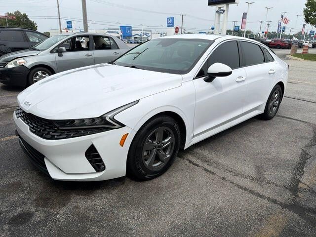 2022 Kia K5 LXS