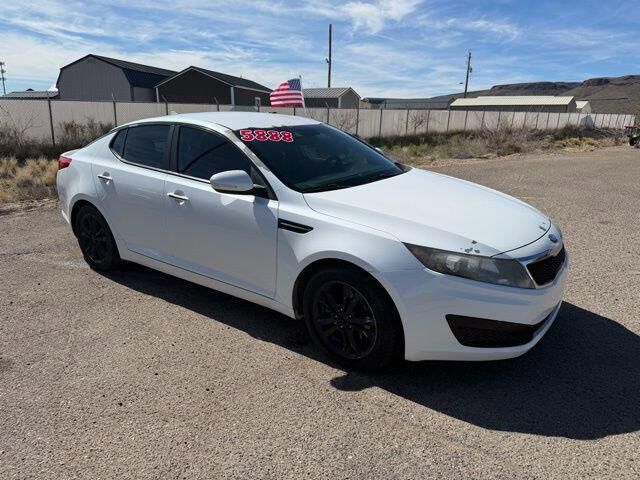 2013 Kia Optima LX — photo 1 of 8