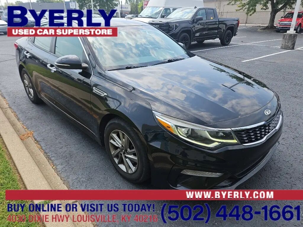 2019 Kia Optima LX — photo 1 of 2