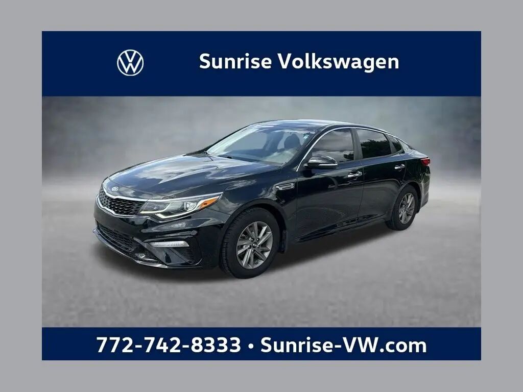2020 Kia Optima S — photo 1 of 13