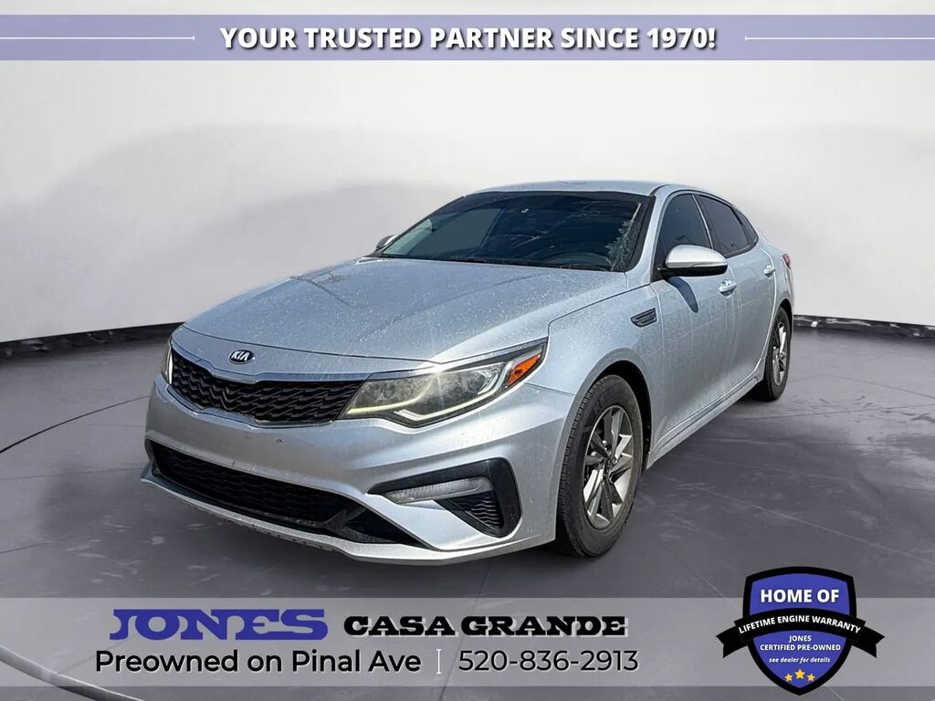 2019 Kia Optima LX — photo 1 of 2